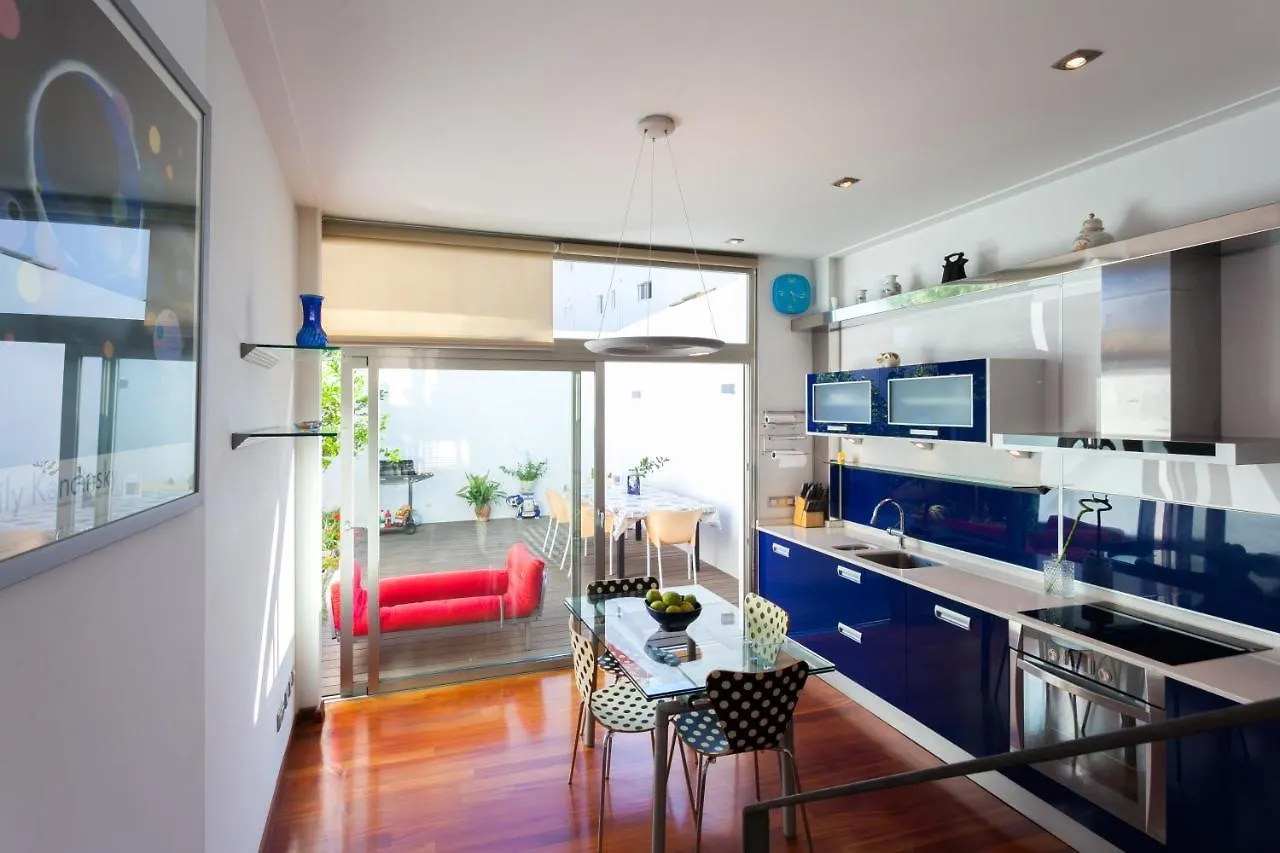 Casa A 100 Metros Del Paseo Maritimo location